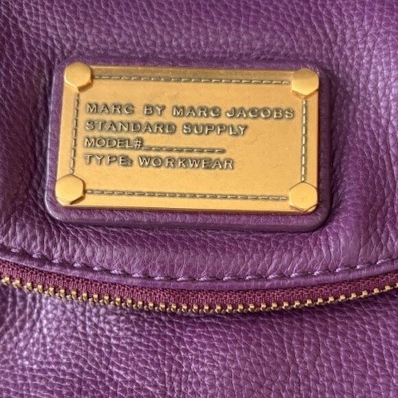 Marc Jacobs Classic Q Natasha Crossbody Bag - Picture 15 of 15